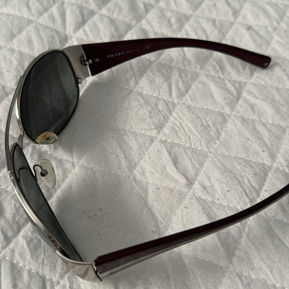 Authentic Prada sunglasses - Picture 3 of 4